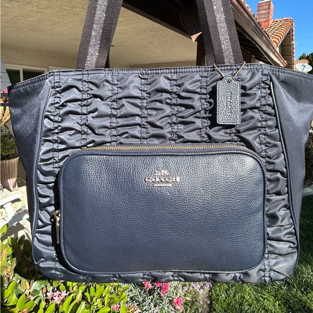 COACH 2 Piece Court Ruched Nylon w/Leather Trim Tote Bag & Boxy Pouch - Picture 5 of 13